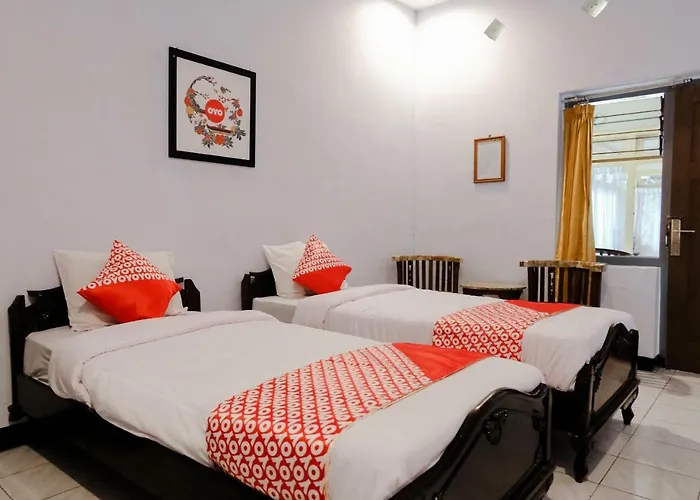 Hotel Palem 1 Syariah RedPartner Malang